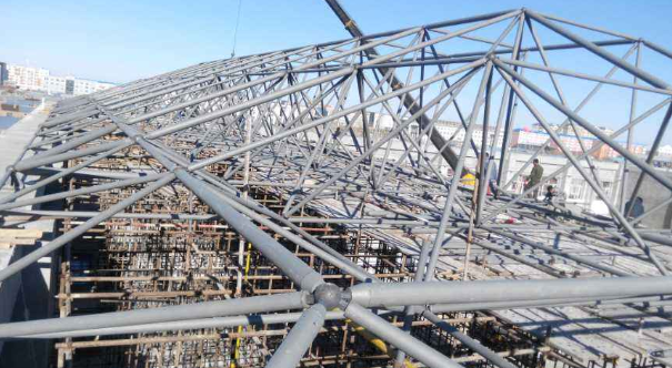 宜昌细数网架装配中抉择应用钢结构对室第的优势